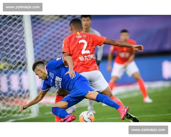 广州恒大vs富力直播焦点之夜德比大战实时比分阵容解析与精彩瞬间全程追踪 广州恒大vs富力直播焦点之夜德比大战实时比分阵容解析与精彩瞬间全程追踪